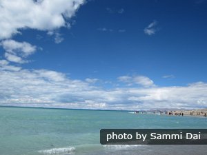 Ciel limpide et eaux bleutées du lac Namtso